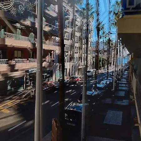 Superbe 200m Des Plages Juan-les-Pins